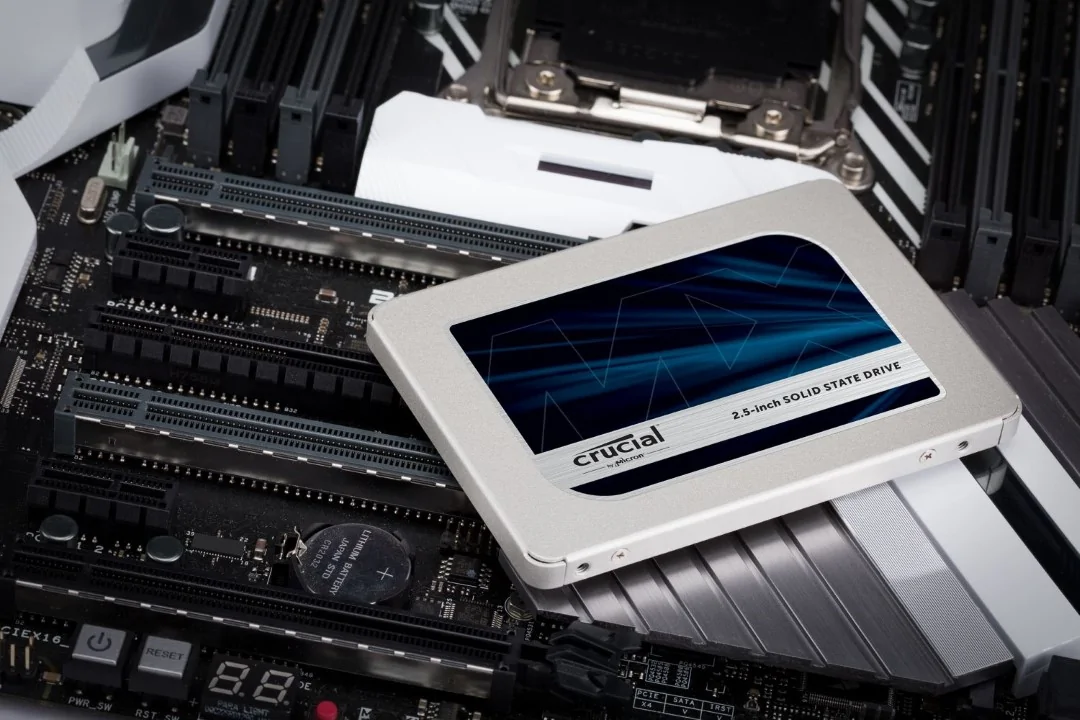 Crucial MX500 SATA SSD