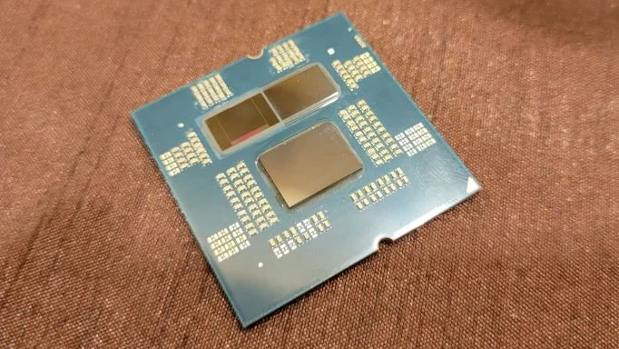 AMD Ryzen 7950X3D CPU-Shot Tom’s Hardware.